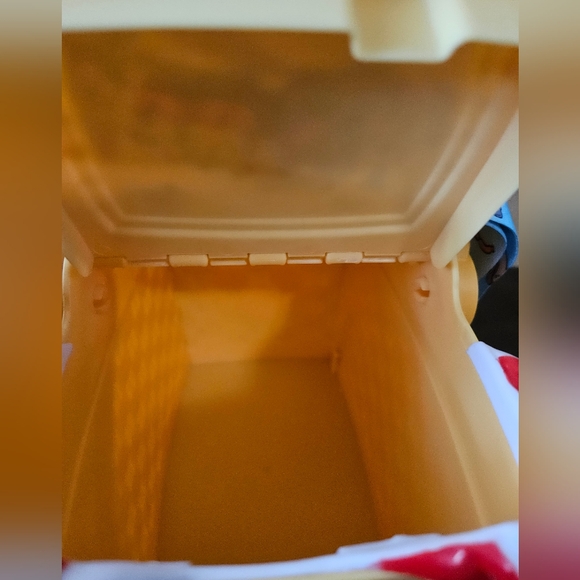 NEW Disney Mickey Mouse Picnic Basket - Picture 6 of 7